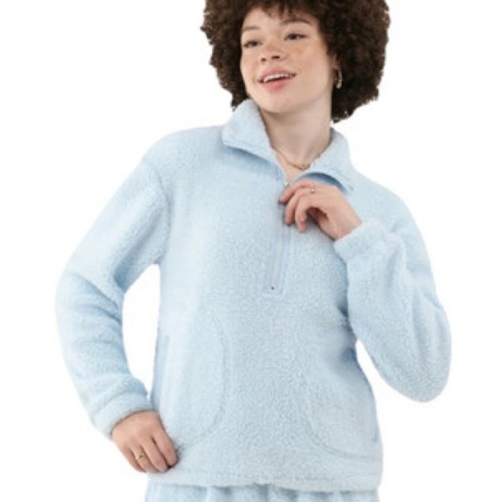 No Boundaries light blue half zip plush pullover with pockets size XL
b61